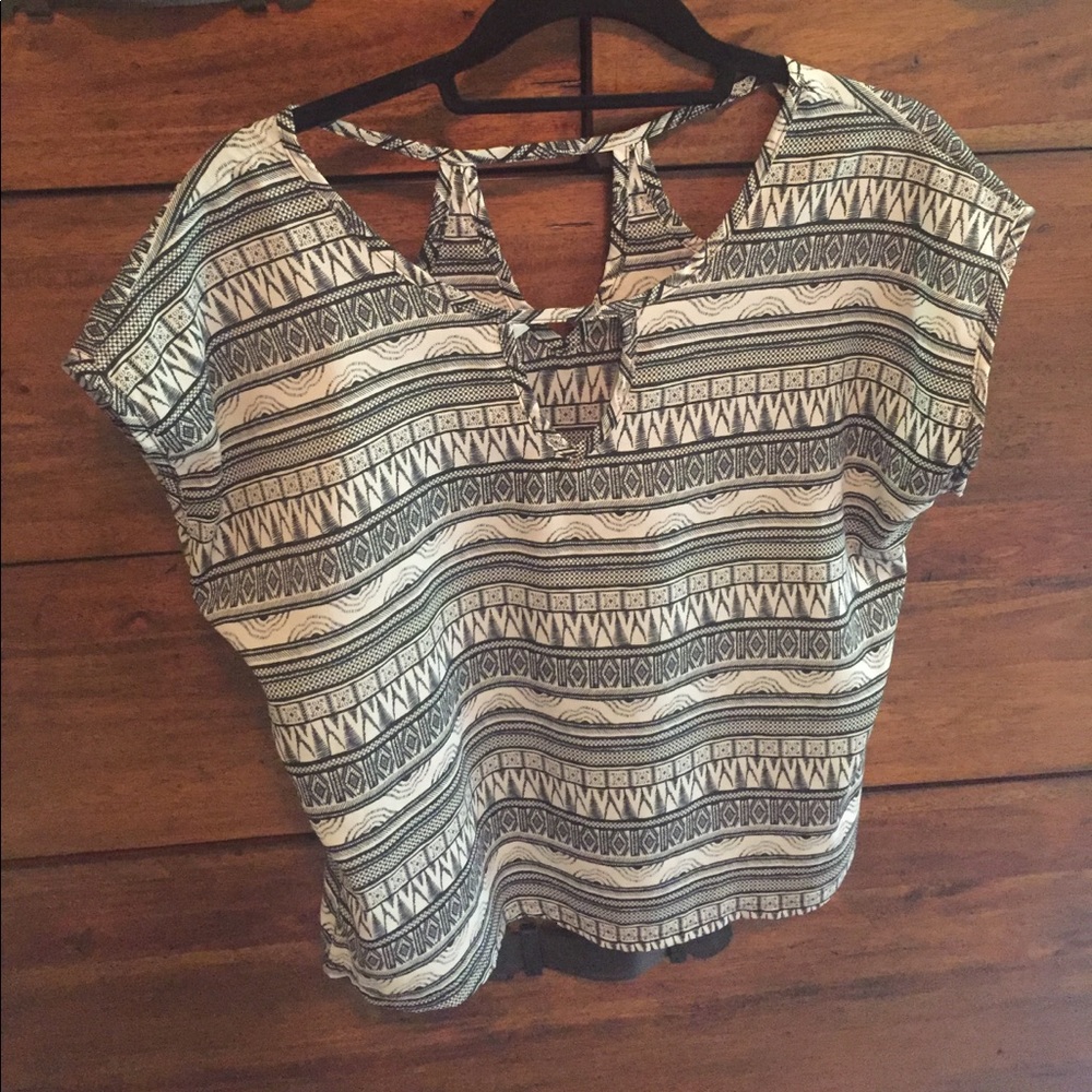 Black and white top with cutouts