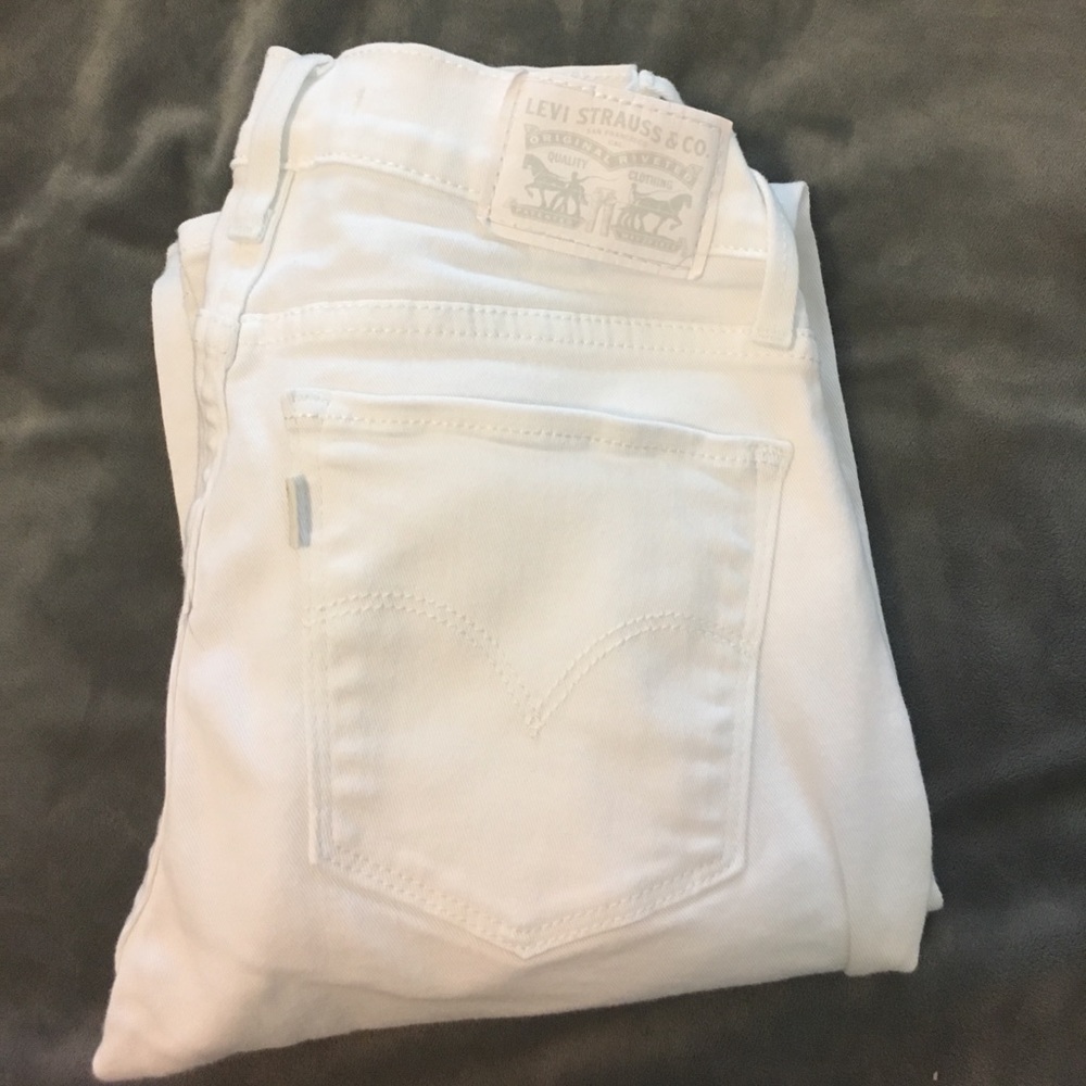 Levi white jeans:)