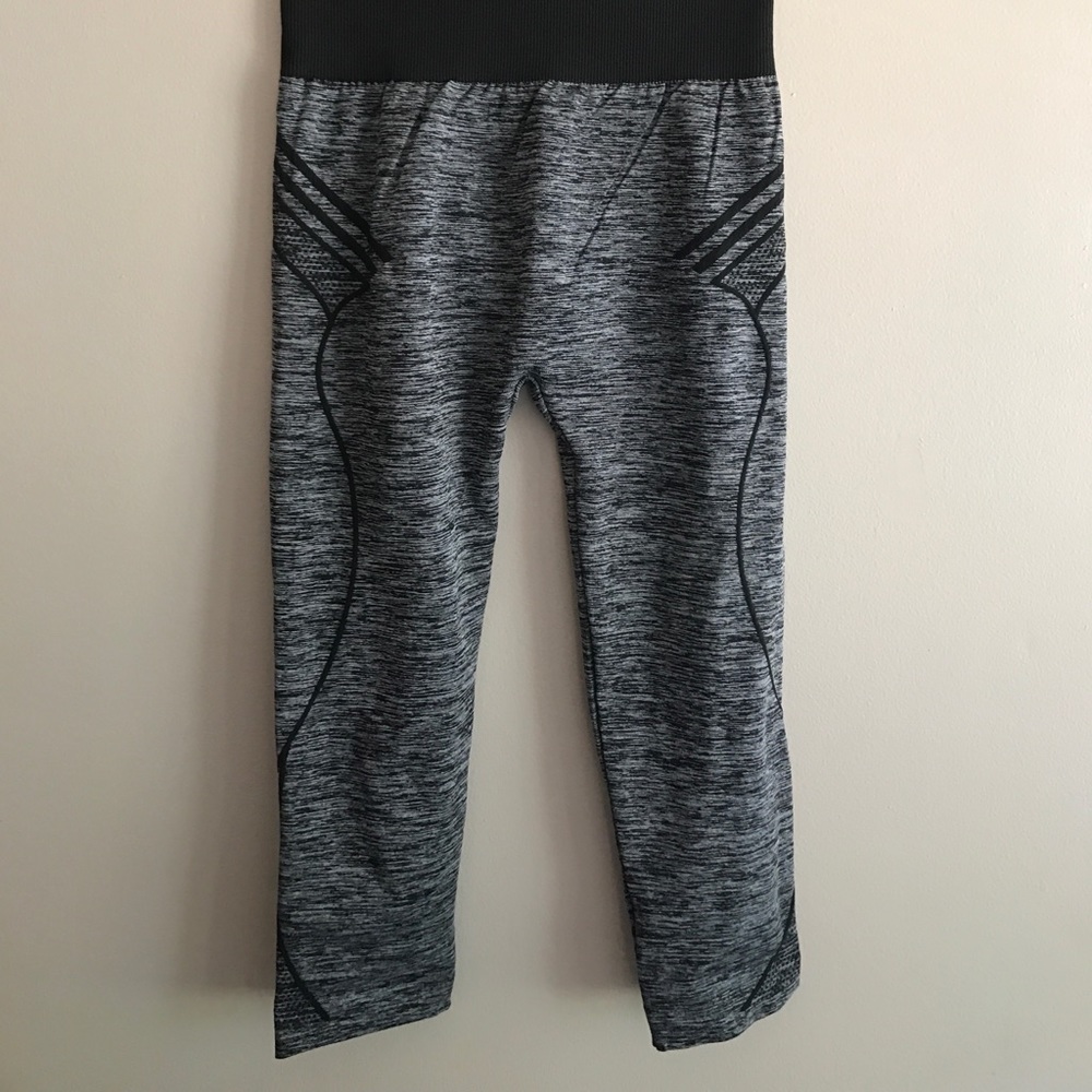 grey legging , dds discounts