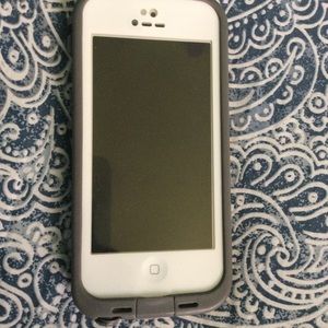 iPhone 5/ 5C life proof case (waterproof) case