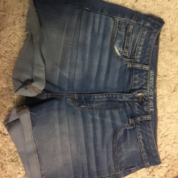 American eagle hi rise shorts. - Picture 1 of 4