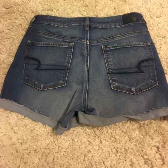 American eagle hi rise shorts. - Picture 3 of 4