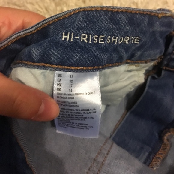 American eagle hi rise shorts. - Picture 4 of 4