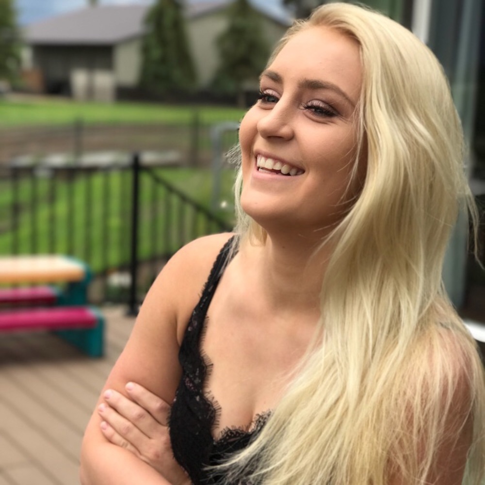 Meet your Posher, Hailey