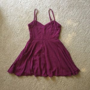 Aritzia Dresses - Aritzia Talula Lipinski Maroon Dress Size 4 Aritzia Dresses - Aritzia Talula Lipinski Maroon Dress Size 4