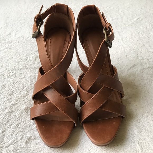 Mark Shoes - BRAND NEW TAN SANDALS