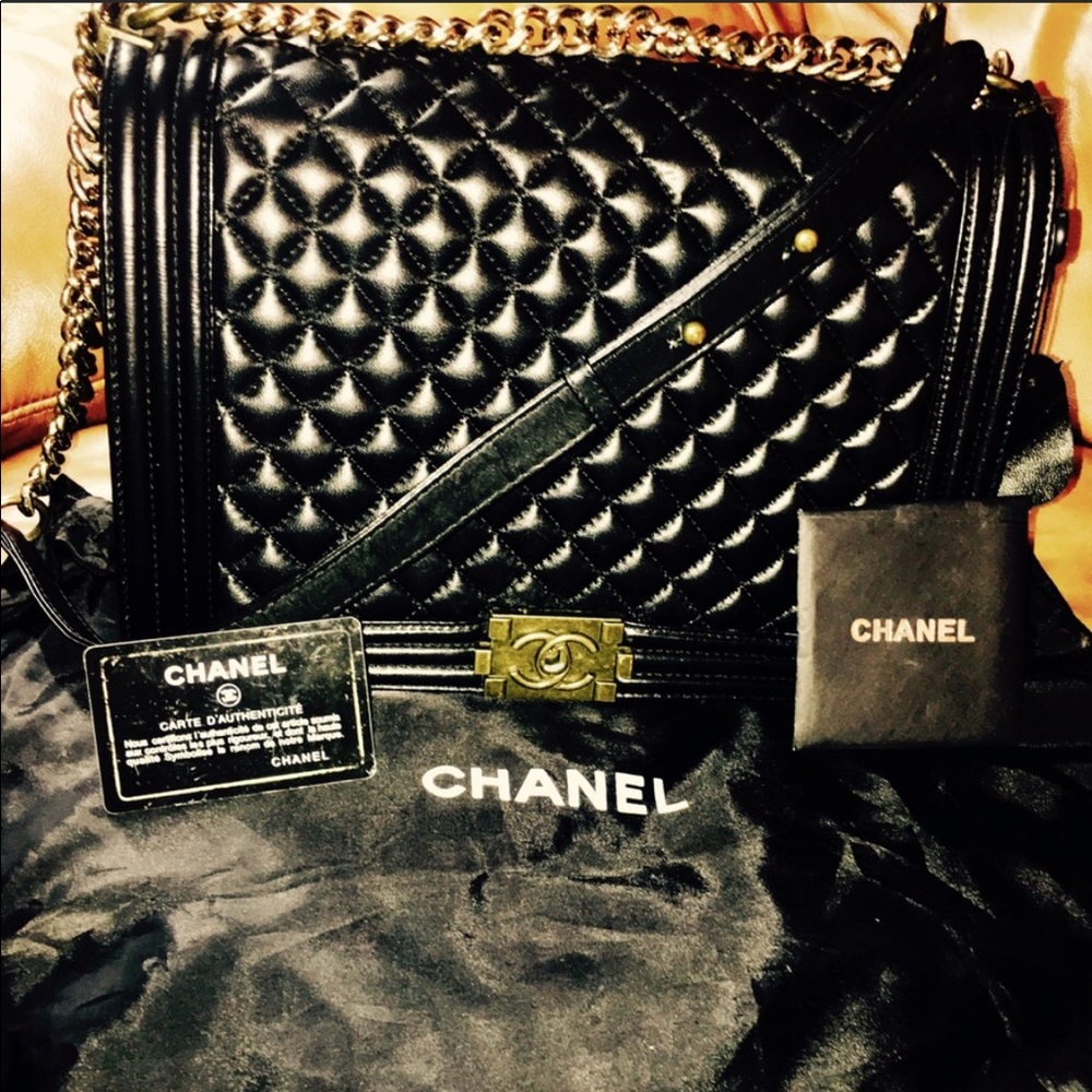 LOOK 👀 100% Lambskin Large Quilted LeBoy Look Bag