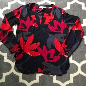 Final ⬇️ Split Necked Blouse