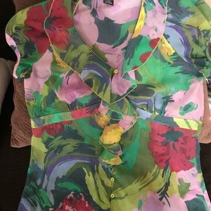 Very pretty chiffon color full top