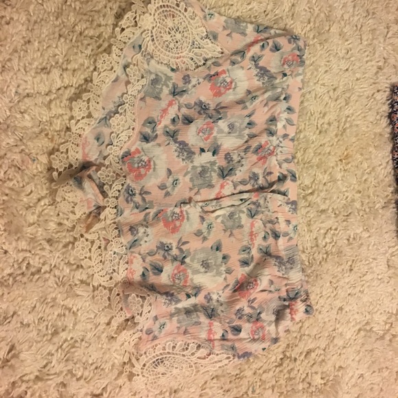 H&M shorts - Picture 1 of 3