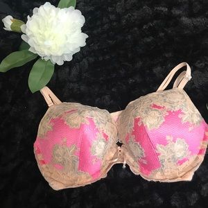 Very sexy push up NWOT, CRYSTALS!!!