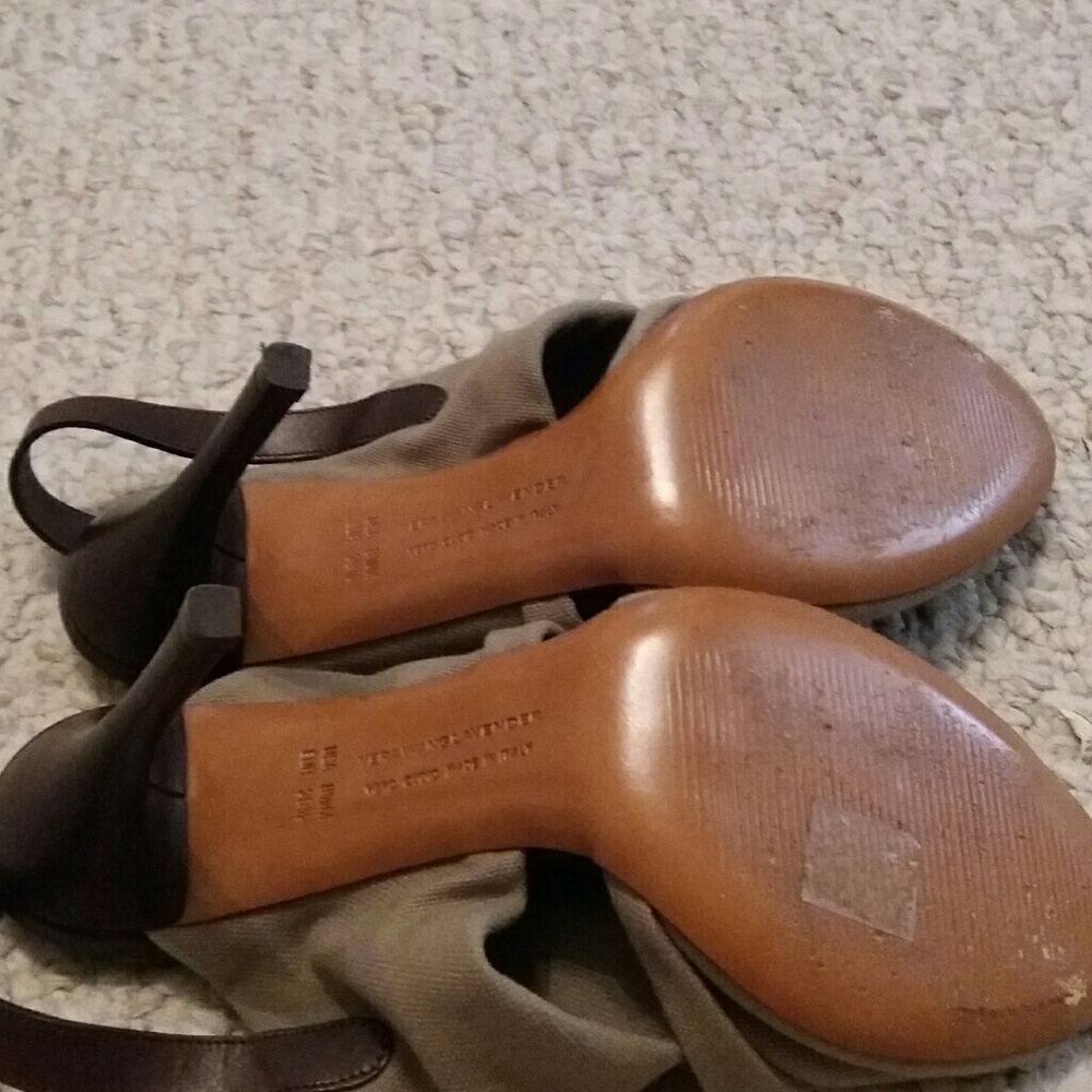 Shoes - Picture 3 of 6