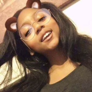 Meet your Posher, Natasha