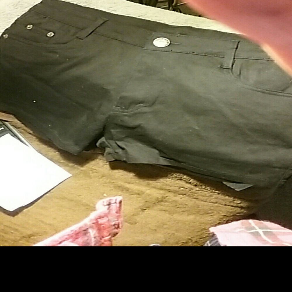 Woman's short