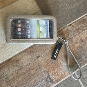 Smartphone Wristlet