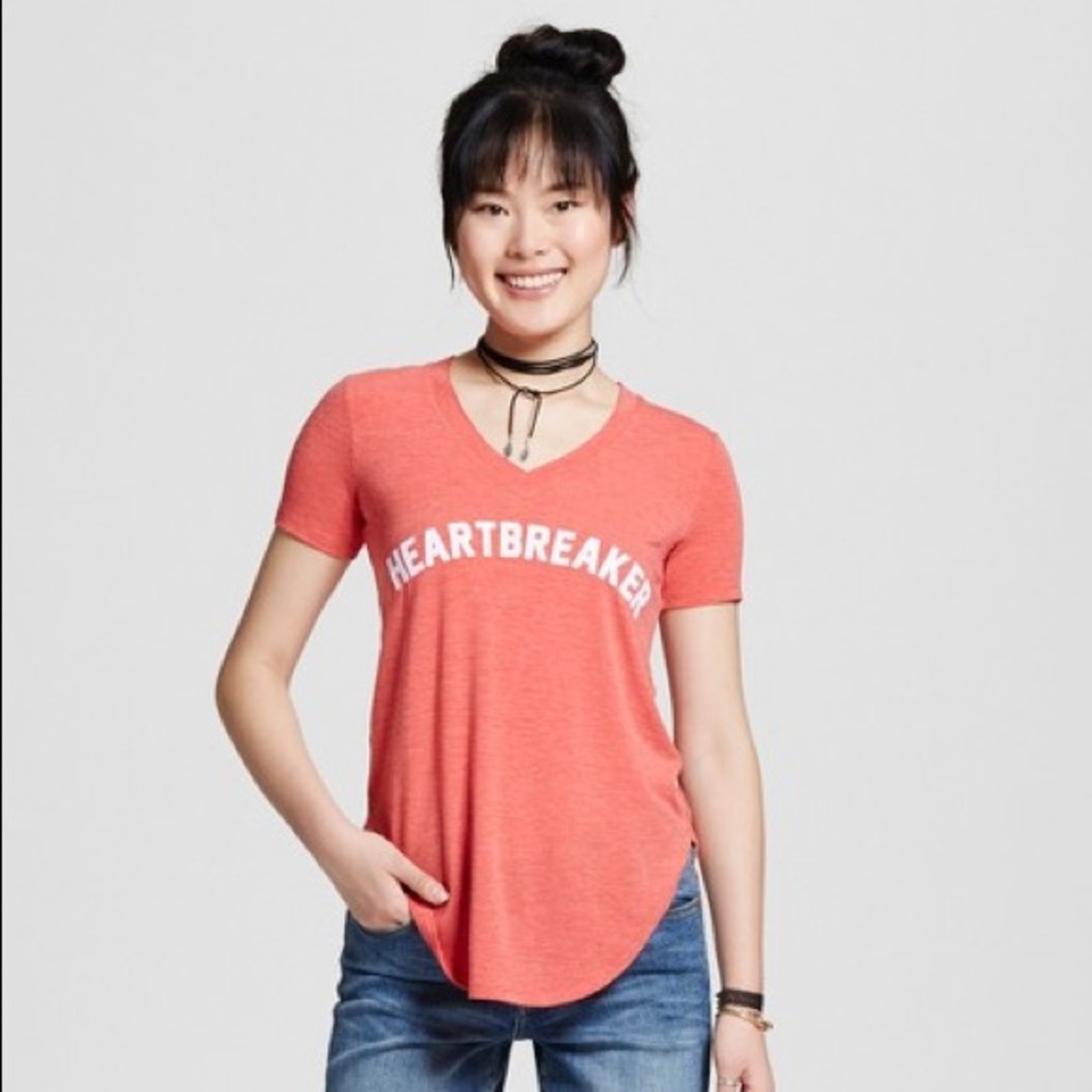Heartbreaker tee 💔