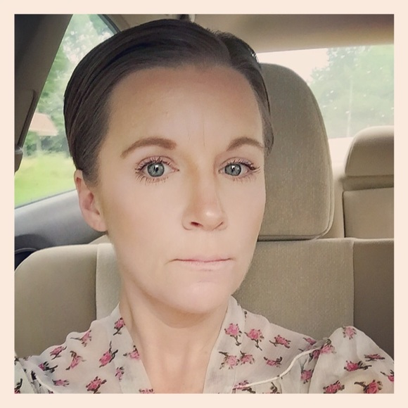 Meet your Posher, Kara - Picture 2 of 3