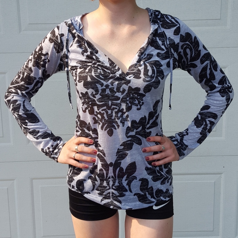 Sale! Damask Yoga Pullover