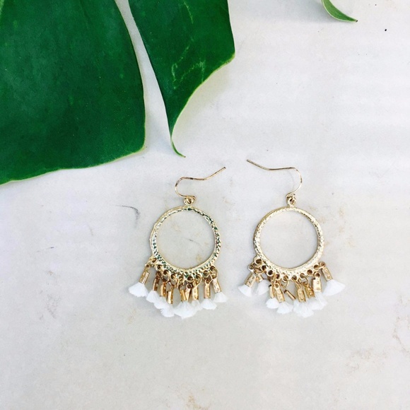Jewelry - Boho chic tassel earrings