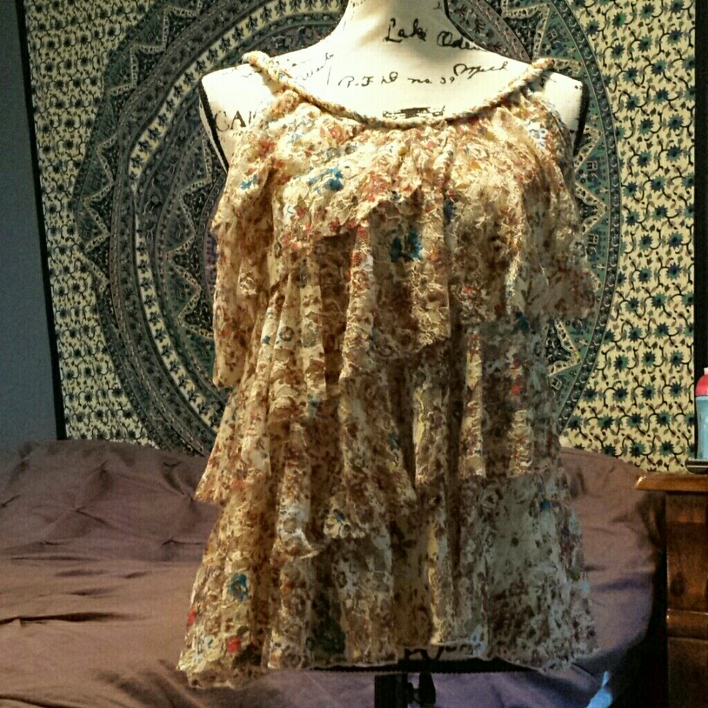 Lacey flowy hippy floral tiered tank