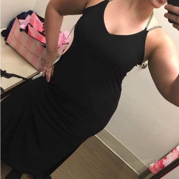 Black cocktail dress with diamond accents - Picture 7 of 8