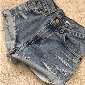 Perfect Highwaisted Levi's