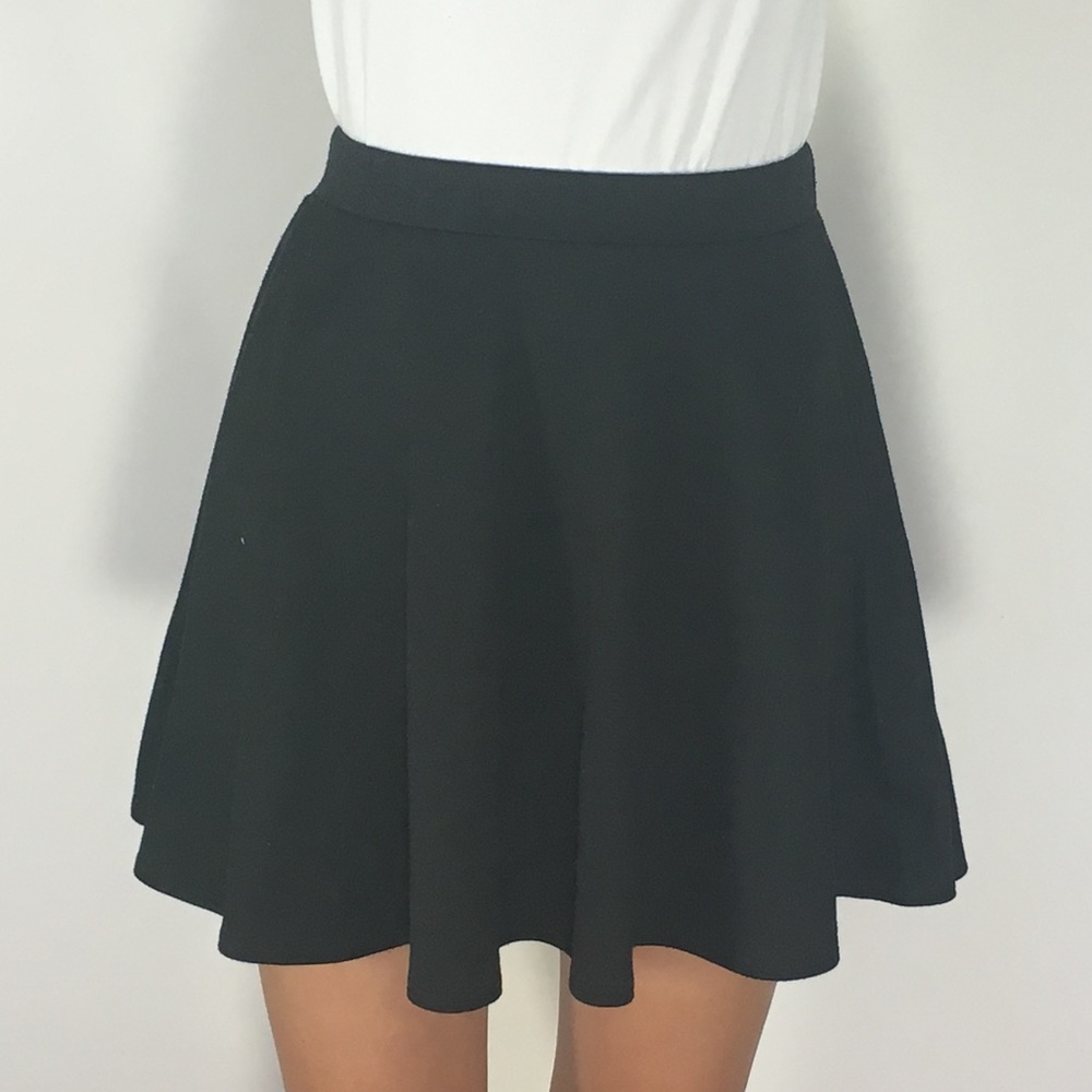 Black Skater Skirt!