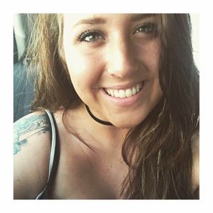 Meet your Posher, Danielle