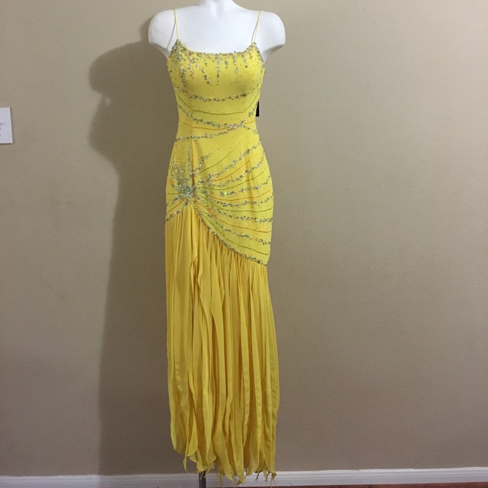 Canary yellow gown