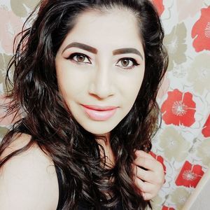 Meet your Posher, Mireya