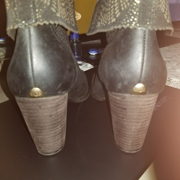 NWOT UGG heeled boots - Picture 6 of 8