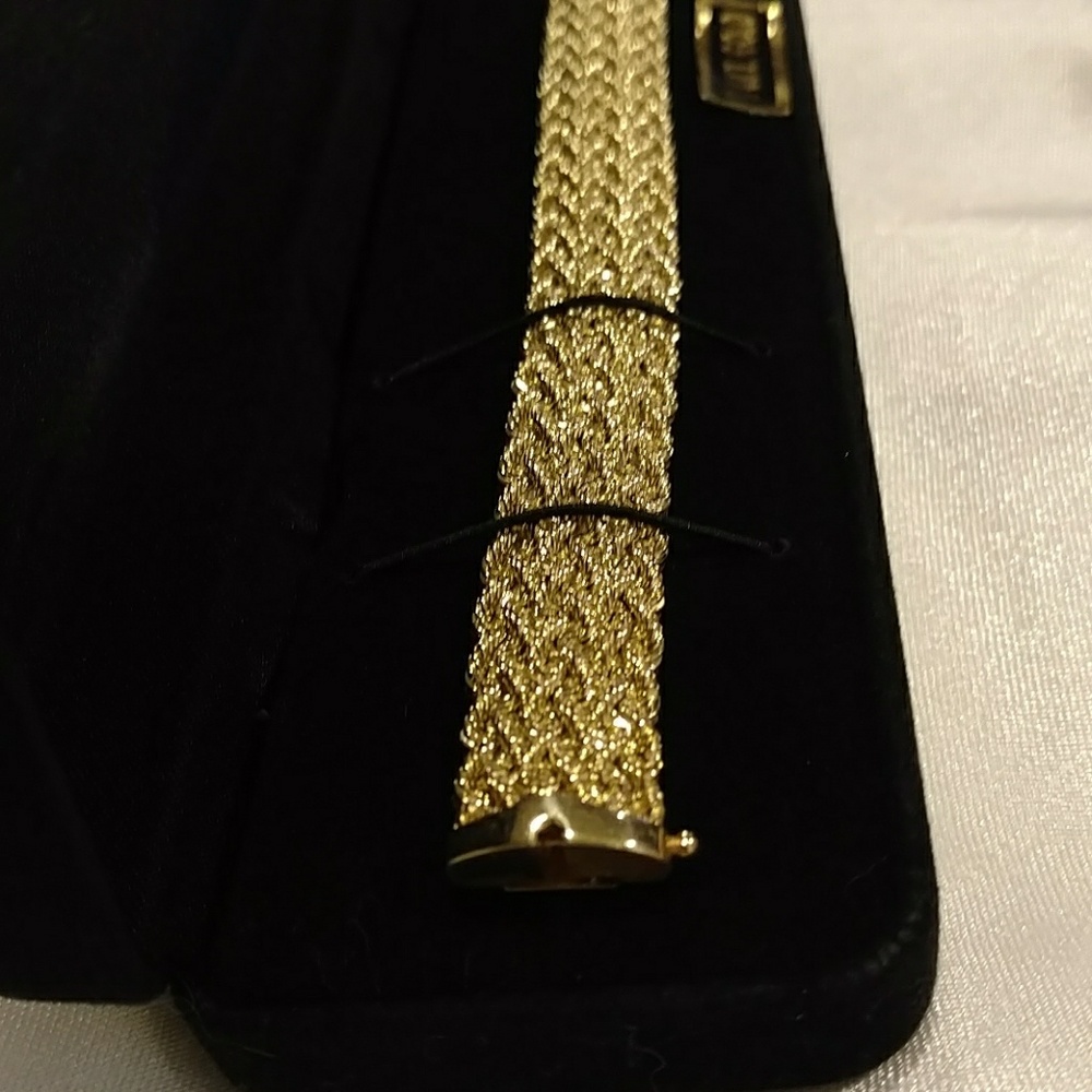 🛑SOLD!🛑 Solid 14k Yellow Gold Bracelet - Picture 3 of 8