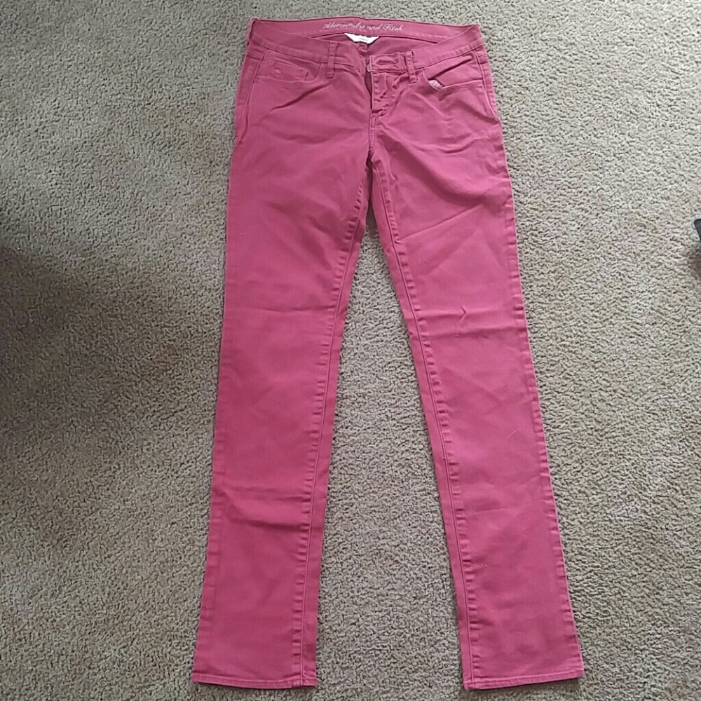 Abercrombie Jeans red