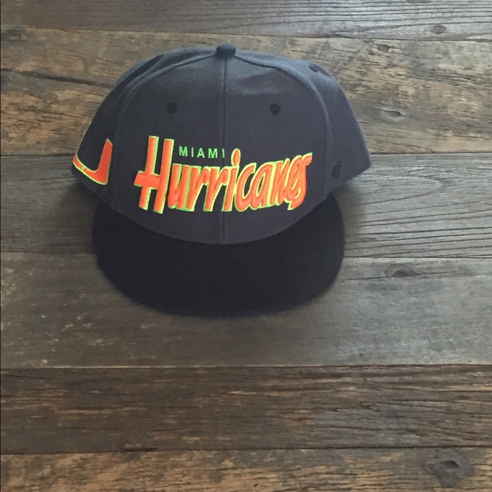 Miami Hurricanes hat