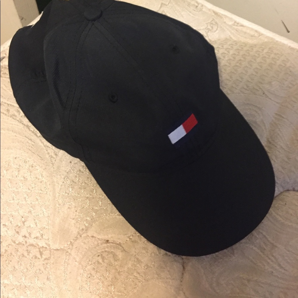 Tommy Hilfiger Hat