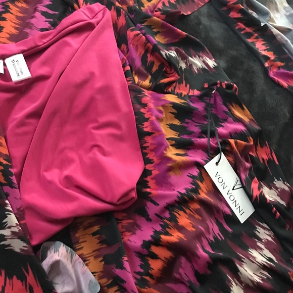 Donating 9/9/17Von Vonni Transformer Dress - Picture 3 of 4