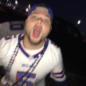 Meet your Posher, Thomas