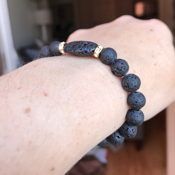 Black Lava Rock beaded stretch Bracelet - Picture 5 of 10