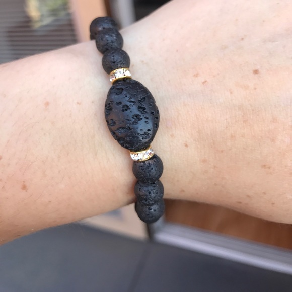Black Lava Rock beaded stretch Bracelet - Picture 4 of 10