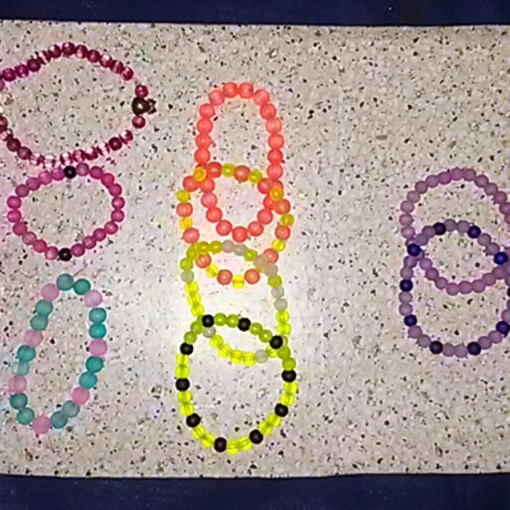 Handmade randomized bracelets