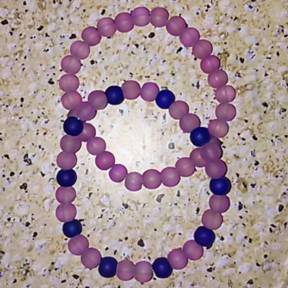 Handmade randomized bracelets - Picture 2 of 4