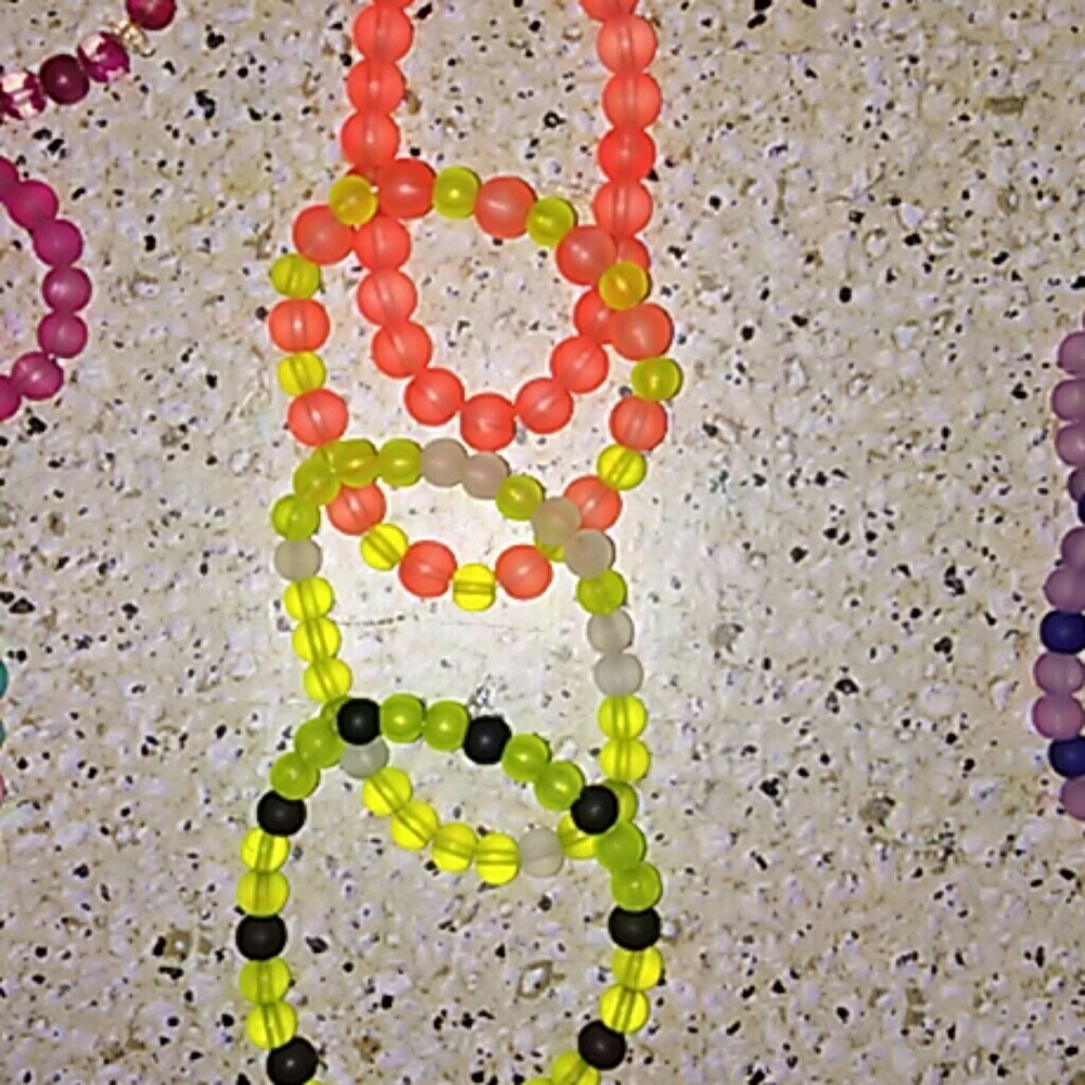 Handmade randomized bracelets - Picture 3 of 4