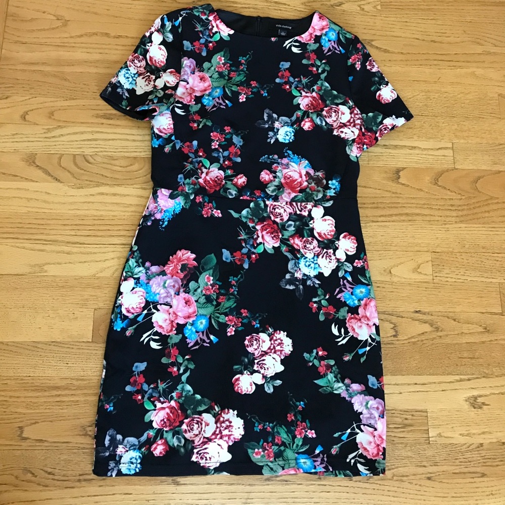 Vida Clothing Floral Midi Dress