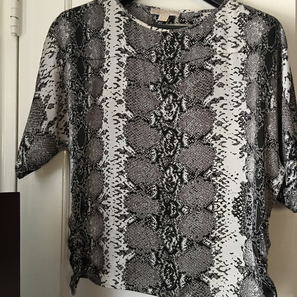 Michael Kors Women Animal Print Blouse 👚