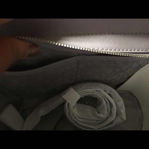 MK Selma Saffiano Leather Medium Satchel - Picture 4 of 8