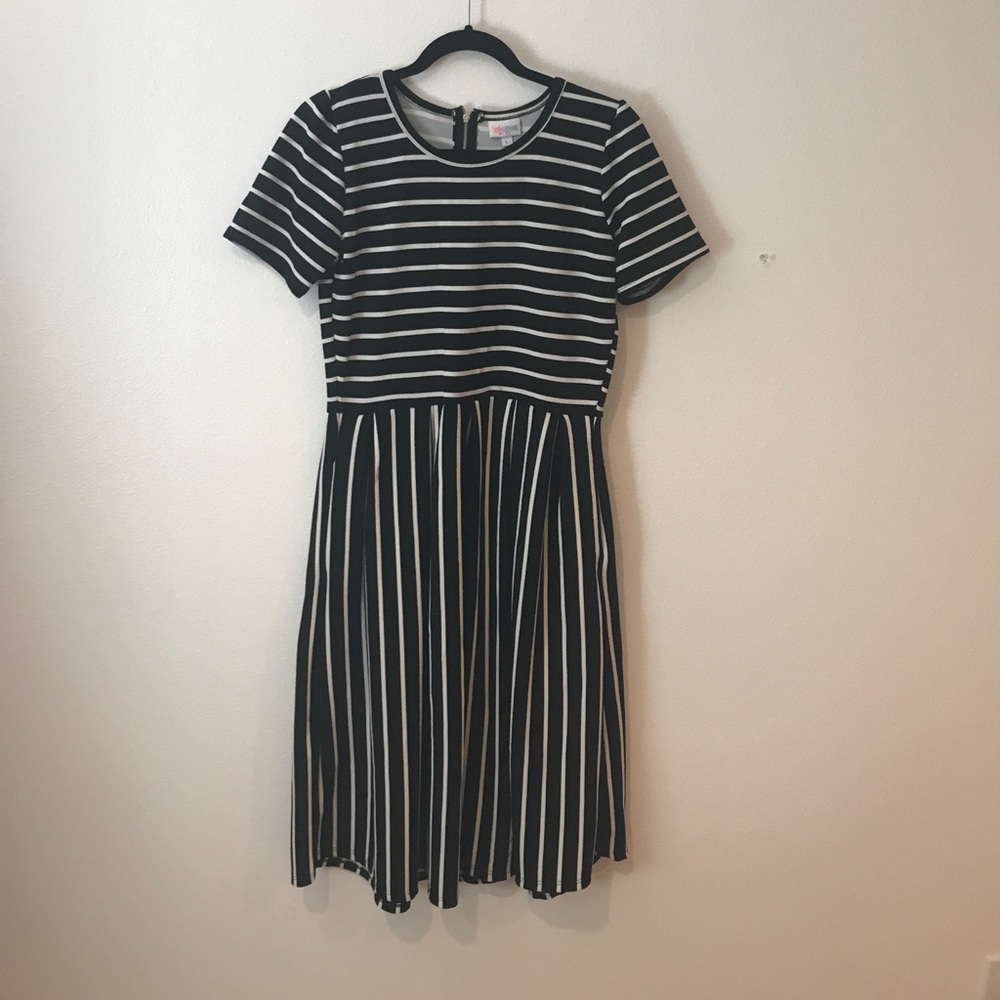 LuLaRoe large Amelia