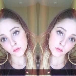 Meet your Posher, Elise