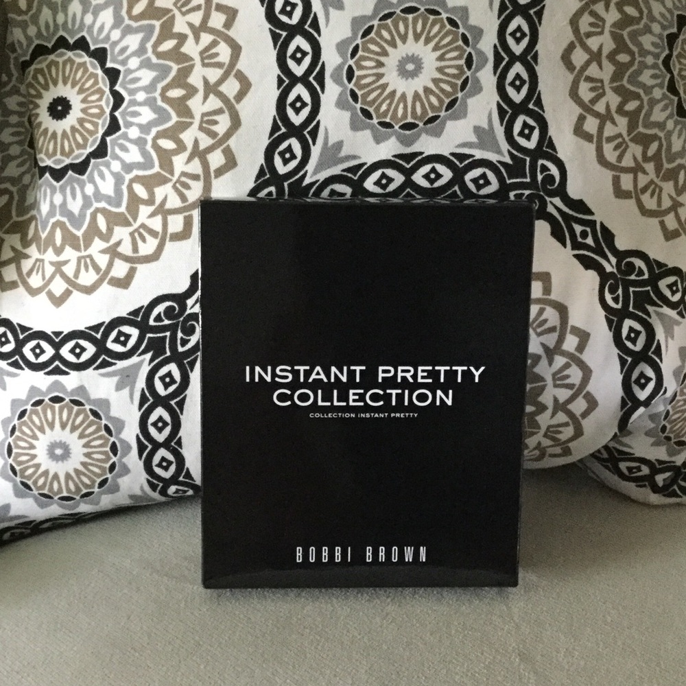 Bobbi Brown Instant Pretty Collection
