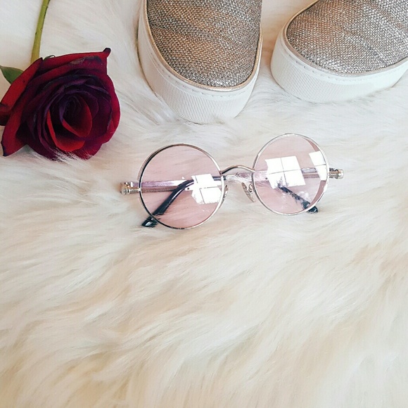 boutique Accessories - Retro Circle Lens Rose Colored Sunglasses Silver