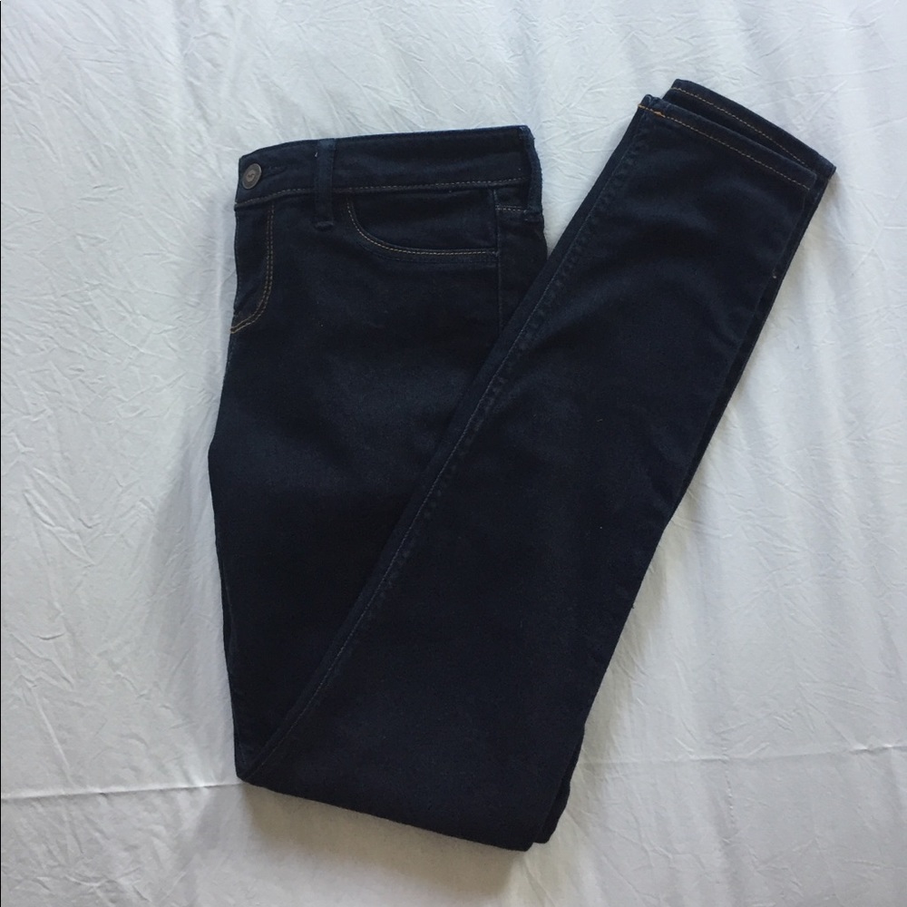 Hollister Dark Wash Jeggings  Size- 3s